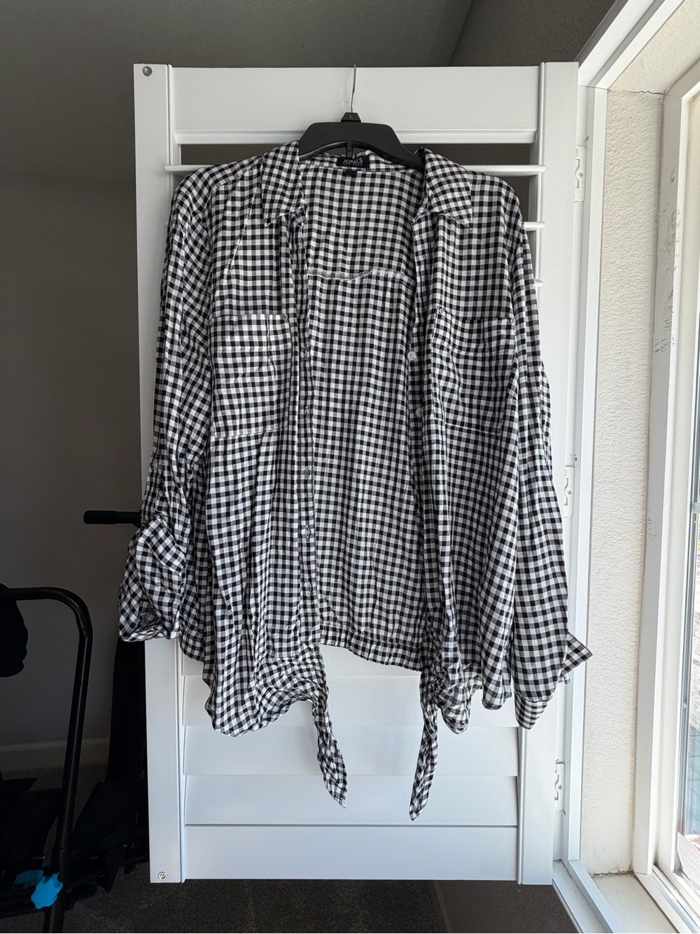 Jones New York Black and White Gingham Button-Down Shirt - Picture 1 of 4